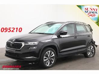 krockskadad bil auto Skoda Karoq 2.0 TDI DSG Style 4x4 ACC Navi Clima Apple/Android Camera 75.278 km! 2024/5