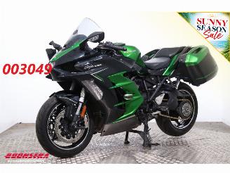 škoda motocykly Kawasaki  Ninja H2 SX Akrapovic LED Cruise Heizgriffe 2023/9