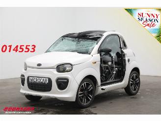 skadebil brommobiel Microcar  Dué 6 Plus Pack Design Bluetooth LMV 2022/4