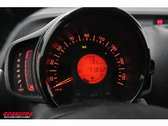Peugeot 108 1.0 e-VTi Allure TOP! Open dak Cruise Airco Bluetooth LMV picture 23