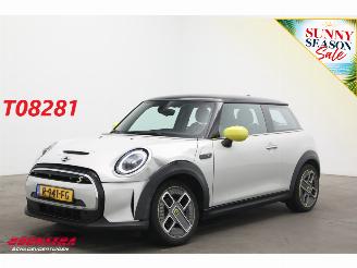 Mini Electric MINI Yours 33 kWh LED Apple/Android Clima Cruise picture 1