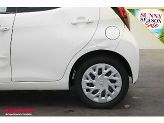 Toyota Aygo 1.0 VVT-i x-play 5-drs Airco Cruise Camera Bluetooth picture 13