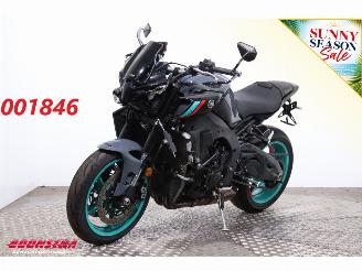 krockskadad bil motor Yamaha MT-10 ABS LED Cruise Mivv 2023/11