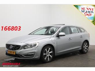 occasion passenger cars Volvo V-60 2.4 D6 AWD Plug-In Hybrid Summum Glasdak Navi Memory Leder SHZ Camera PDC AHK 2013/9