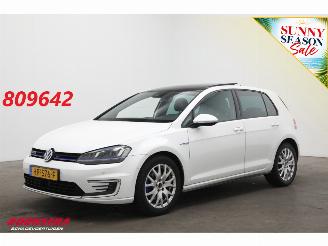 skadebil auto Volkswagen Golf 1.4 TSI GTE Clima Glasdak ACC Leder SHZ Camera PDC 2015/12