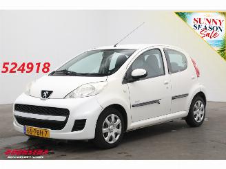 damaged passenger cars Peugeot 107 1.0-12V AUT Millesim 200 5-drs Cruise Airco 51.588 km! 2011/1