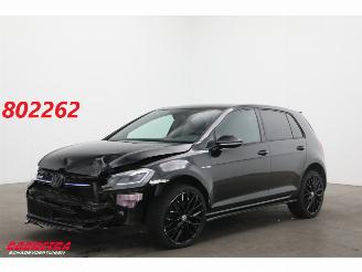Voiture accidenté Volkswagen Golf 1.4 TSI GTE LED ACC Virtual Camera PDC 2017/9