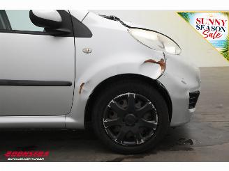 Peugeot 107 1.0-12V XS Automaat 5-DRS 103.359 km! picture 5