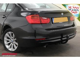 BMW 3-serie 320i AUT Executive Navi Cruise Clima PDC AHK 152.512 km! picture 8