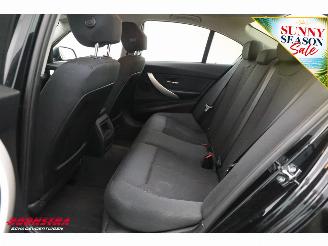BMW 3-serie 320i AUT Executive Navi Cruise Clima PDC AHK 152.512 km! picture 17
