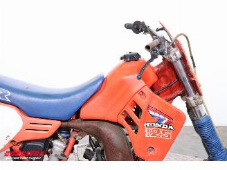 Honda  cr125 picture 12