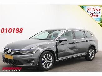 skadebil auto Volkswagen Passat Variant 1.4 TSI GTE Highline ACC Navi Clima Apple/Android SHZ Virtual Camera PDC AHK 2016/7