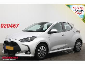 Coche accidentado Toyota Yaris 1.5 Hybrid Active Cruise Clima SHZ Apple/Android Camera PDC 2020/12
