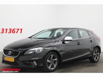 skadebil auto Volvo V-40 2.0 D2 R-Design Business Clima Navi Leder SHZ Cruise 2015/12