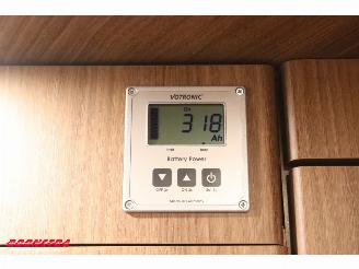 Carthago  Chic S-Plus i61 XL LE 3.0 M.Jet Aut. Level Luchtvering Dakairco Solar TV Garage Navi Clima Camera Cruise picture 36