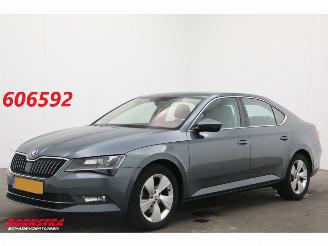 voitures voitures particulières Skoda Superb 1.6 TDI DSG Ambition Business Cruise Navi Clima Memory SHZ Apple/Android PDC 2018/8