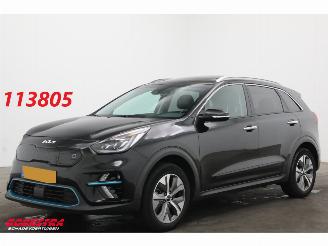 Vaurioauto  passenger cars Kia e-Niro DynamicPlusLine 64 kWh Pano ACC Navi Clima Apple/Android Camera PDC 2021/10
