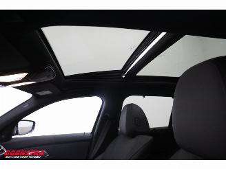 BMW 3-serie Touring 330e xDrive M-Sport HUD H/K Pano ACC SHZ LrHZ Apple/Android Camera PDC AHK picture 17