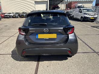 Mazda 2  picture 3