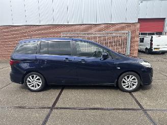 Mazda 5  picture 2