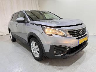 Damaged car Peugeot 5008 1.2 PureTech 130 Executive 7-Pers. 2018/8