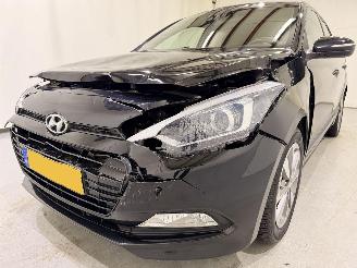 Hyundai I-20 1.2 Premium Passion Navi picture 29