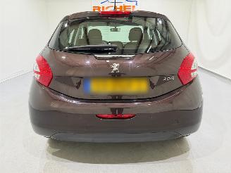 Peugeot 208 HB 1.4 VTi Active Airco picture 5