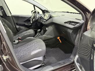 Peugeot 208 HB 1.4 VTi Active Airco picture 11