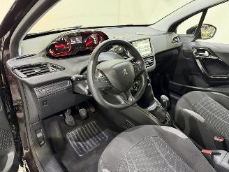 Peugeot 208 HB 1.4 VTi Active Airco picture 15