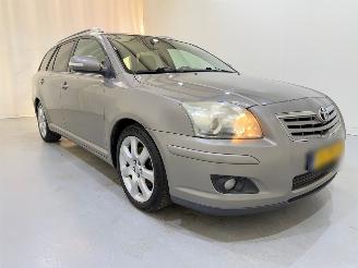 Unfallwagen Toyota Avensis Wagon 2.0 VVT-i Executive 2006/12