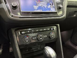 Volkswagen Tiguan 1.4 TSI Highline Aut6 Pano/Clima picture 17