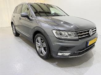 krockskadad bil auto Volkswagen Tiguan 1.4 TSI Highline Aut6 Pano/Clima 2017/4