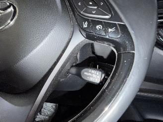 Toyota C-HR 1.2 Turbo picture 35