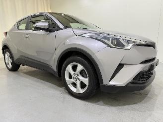 krockskadad bil auto Toyota C-HR 1.2 Turbo 2019/1