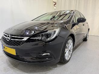 Opel Astra HB 1.6 CDTi Innovation picture 3