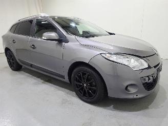 Coche accidentado Renault Mégane Grandtour 1.4 TCe Expression 96Kw 2010/2