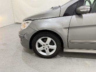 Mercedes B-klasse 170 Automaat NAP picture 32