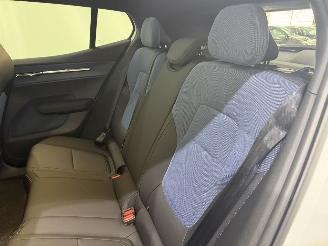 Volvo EX30 Single Extended Range Ultra 200kW picture 35