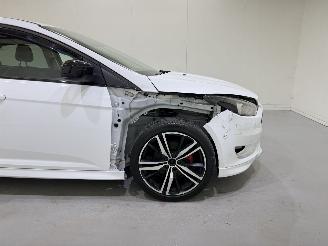 Ford Focus HB 1.5 EcoBoost Titanium picture 12