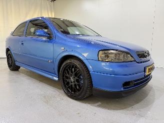 uszkodzony samochody osobowe Opel Astra 2.0-16V OPC 2000/2