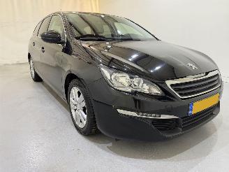 Schadeauto Peugeot 308 SW 1.6 Blue HDI 120 Blue Lease 2015/7