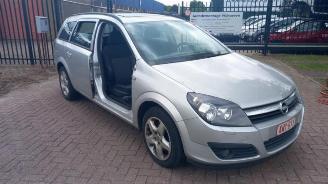 Coche siniestrado Opel Astra Astra H SW (L35), Combi, 2004 / 2010 1.9 CDTi 120 2006/10