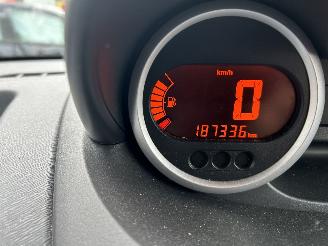 Renault Twingo 1.2-16V Authentique picture 8