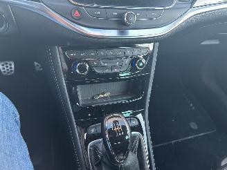 Opel Astra Sports Tourer 1.2 Ultimate picture 10