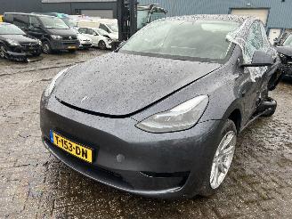 krockskadad bil auto Tesla Model Y RWD  58 KWh Automaat 2023/6