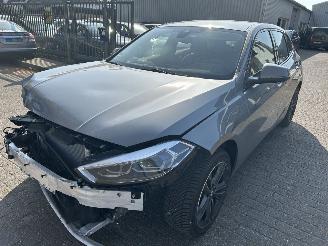  BMW 1-serie 118i  Automaat   ( Nieuw prijs 47000,00 ) 2024/8