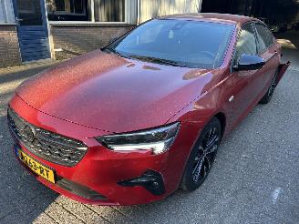 krockskadad bil auto Opel Insignia Grand Sport 2.0 Turbo Automaat  Business Elegance 2020/9