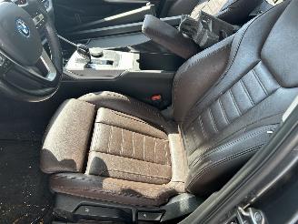 BMW 3-serie 320e Touring xDrive Business Automaat picture 13