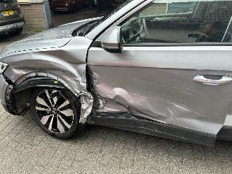 Volkswagen T-Roc 1.0 TSI    Move picture 11