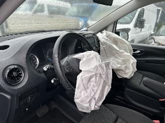 Mercedes eVito Electric Dubbel Cabine Automaat Lang  66 KWh picture 15